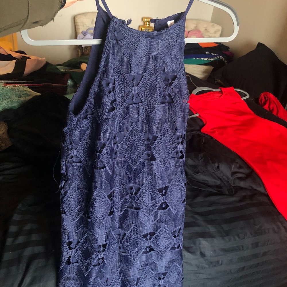Navy crochet w/ high neck & triangle cut bottom